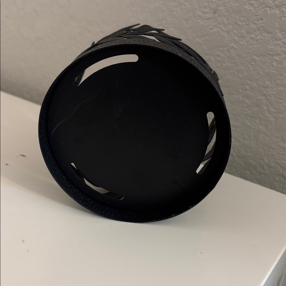 Bath & Body Works Black Leaf Candle Holder - Picture 2 of 3